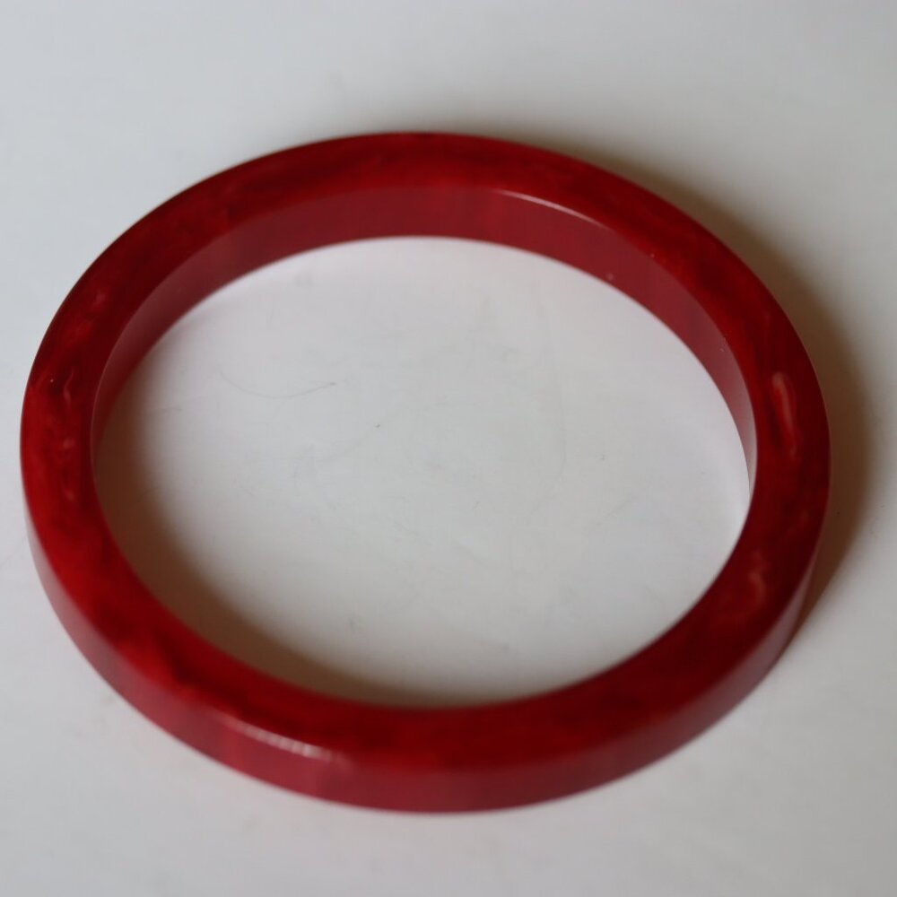 Vintage Cherry Red Bakelite Square Edge Bangle Bracelet